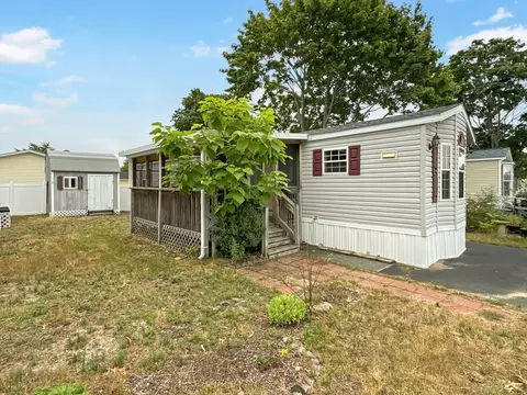 4 Francis St, Wareham, MA 02538 photo 3