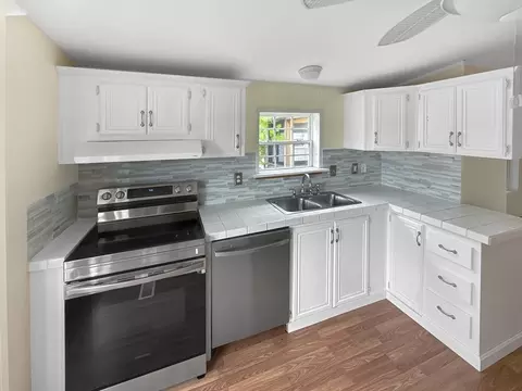 4 Francis St, Wareham, MA 02538 photo 12