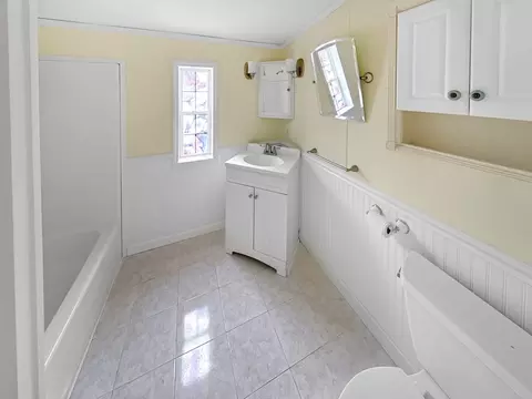 4 Francis St, Wareham, MA 02538 photo 11