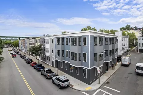 106 Bunker Hill St #3, Charlestown, MA 02129