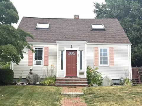 29 Cedar, Somerset, MA 02726