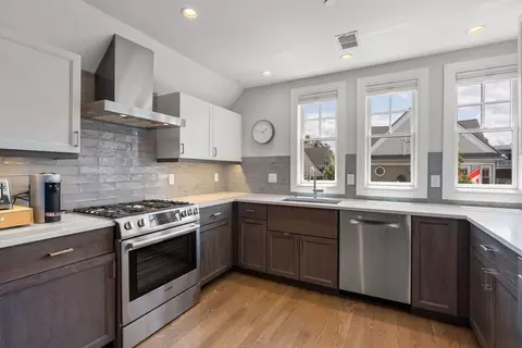 67 Sawyer Ave #3, Boston, MA 02125