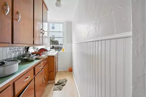 17 Granite St, Webster, MA 01570 photo 3