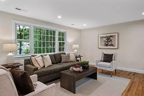 Living - 44 Longbow Rd, Danvers, MA 01923 photo 1 of 2