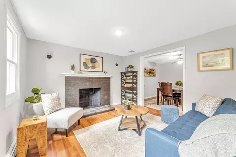 36 High St, Millbury, MA 01527