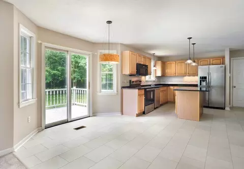 138 Pine Tree Ln, Raynham, MA 02767 photo 16