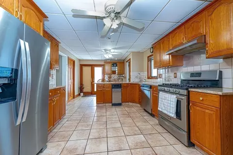 96 Clark St, Everett, MA 02149 photo 9