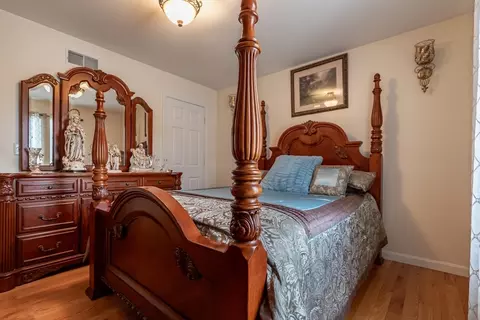 53 Somerset St, Fall River, MA 02721 photo 16