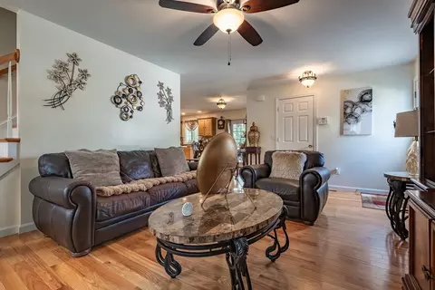 53 Somerset St, Fall River, MA 02721 photo 4