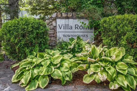 7 Villa Roma Dr #7, Tewksbury, MA 01876