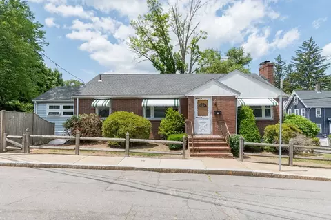 1 Dedham St, Hyde Park, MA 02136
