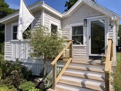 4 Old County Rd # R, Rockport, MA 01966