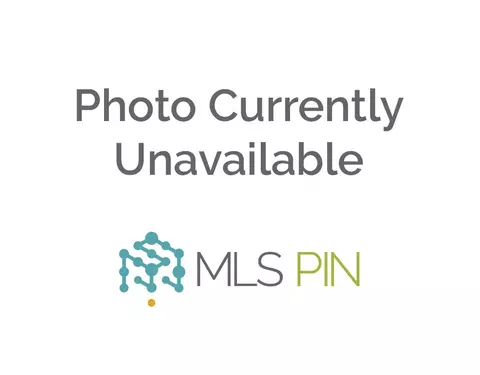 143 Oak St, Holliston, MA 01746