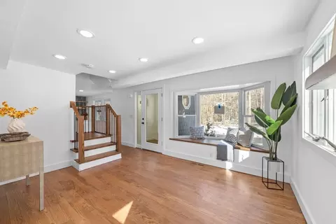 44 Abington St, Hingham, MA 02043 photo 11