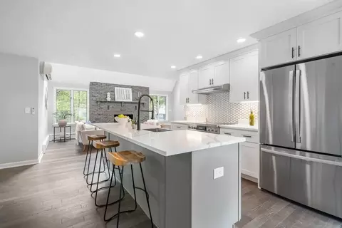Kitchen - 59 Cross St, Hingham, MA 02043 photo 2 of 7