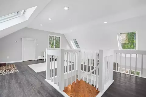Entry Way - 59 Cross St, Hingham, MA 02043 photo 1 of 5
