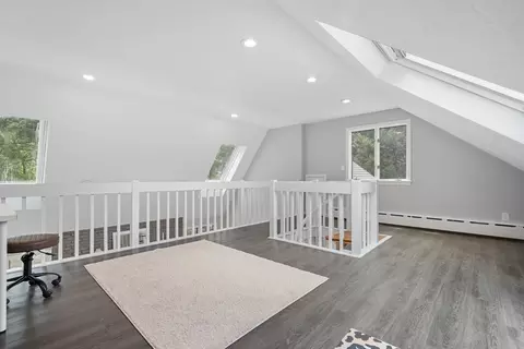 Entry Way - 59 Cross St, Hingham, MA 02043 photo 2 of 5