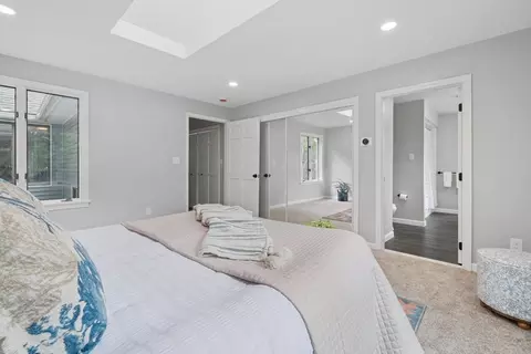 Bedroom - 59 Cross St, Hingham, MA 02043 photo 3 of 3