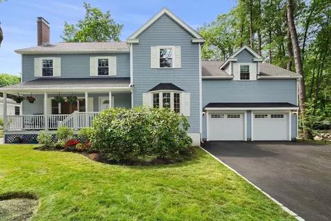 414 Park St, North Reading, MA 01864