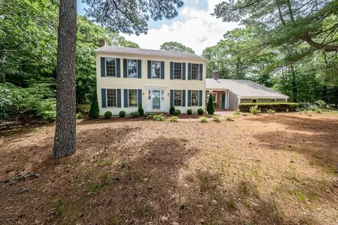 15 Heritage Dr, Orleans, MA 02653