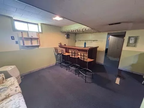 135 Bulat Dr, Springfield, MA 01129 photo 9
