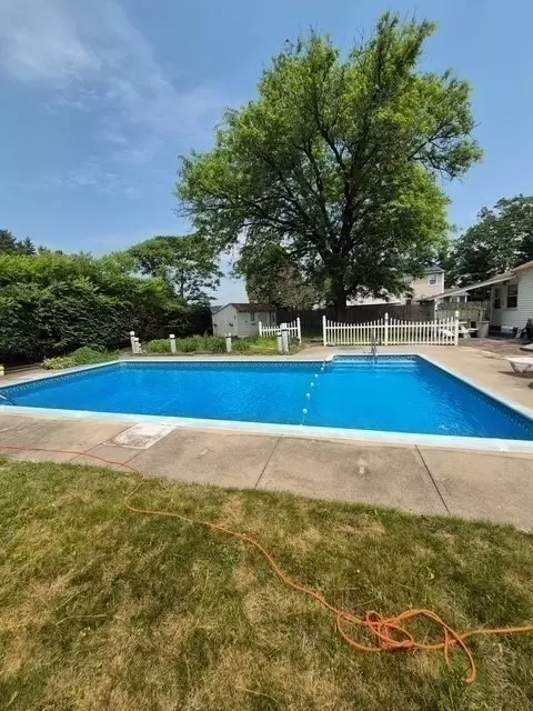 135 Bulat Dr, Springfield, MA 01129 photo 14