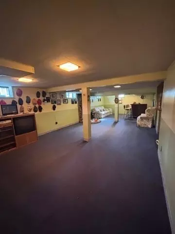 135 Bulat Dr, Springfield, MA 01129 photo 7