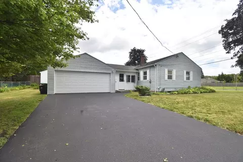 631 James St, Chicopee, MA 01020
