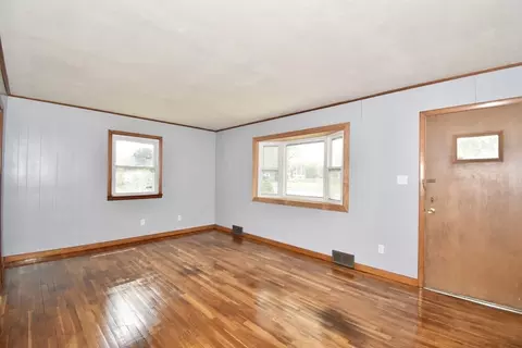 631 James St, Chicopee, MA 01020 photo 9