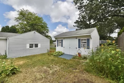 631 James St, Chicopee, MA 01020 photo 12