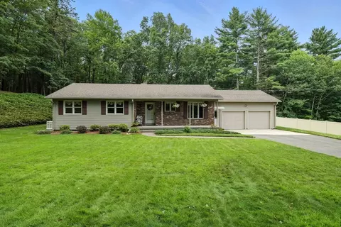 622 E Mountain Rd, Westfield, MA 01085