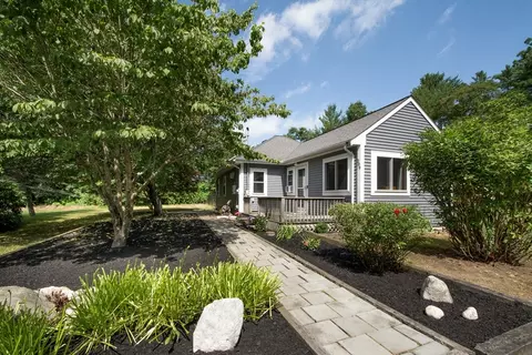 209 South St # -R, Hanson, MA 02341
