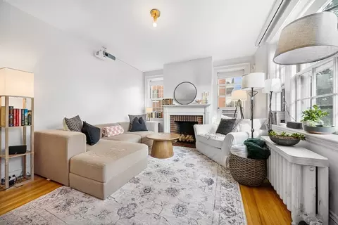 31 Concord Ave #10A, Cambridge, MA 02138