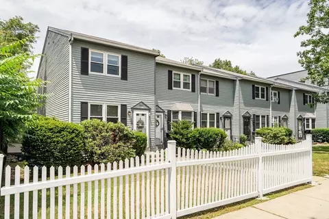 5267 Washington St #5267, Boston, MA 02132