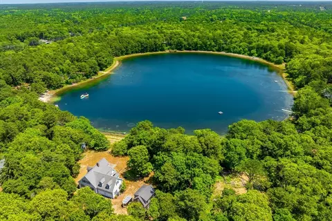 504 Old Chatham Rd, Dennis, MA 02641