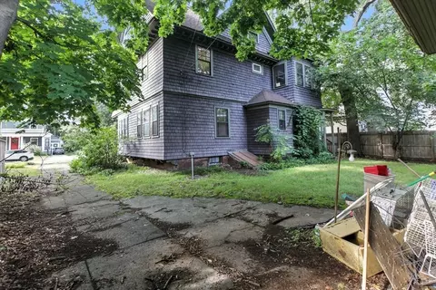 71 Fairfield St, Springfield, MA 01108 photo 11