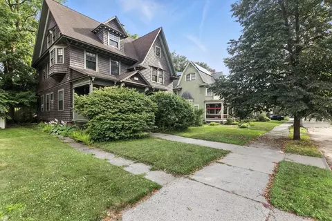 71 Fairfield St, Springfield, MA 01108 photo 4