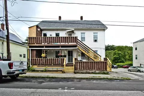 9 Pearl St, Webster, MA 01570 photo 2