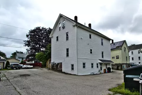 9 Pearl St, Webster, MA 01570 photo 4
