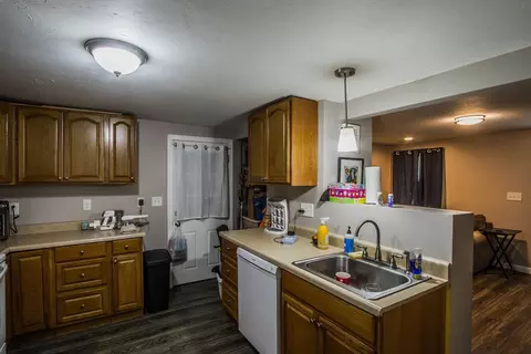 9 Pearl St, Webster, MA 01570 photo 8