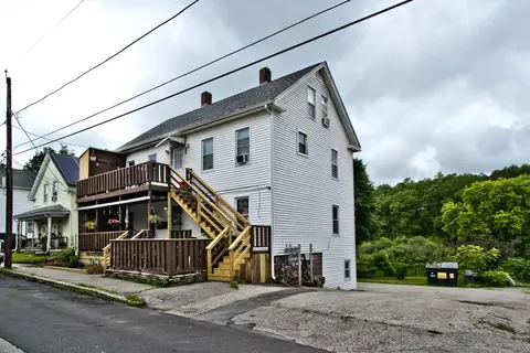 9 Pearl St, Webster, MA 01570