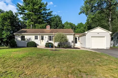 22 Oakland Cir, Abington, MA 02351