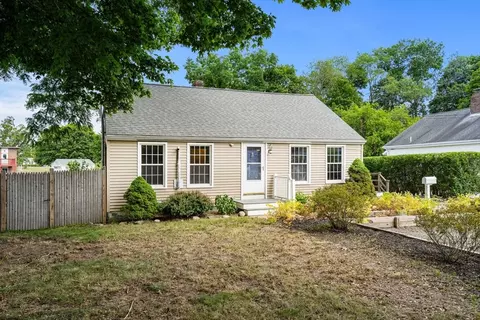 5 Dipalma Rd, Beverly, MA 01915