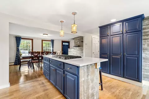 Kitchen - 5 Dipalma Rd, Beverly, MA 01915 photo 4 of 5