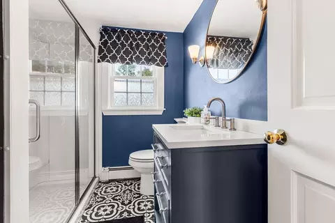 Bath - 5 Dipalma Rd, Beverly, MA 01915 photo 1 of 2