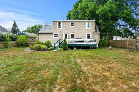Exterior - 5 Dipalma Rd, Beverly, MA 01915 photo 4 of 6