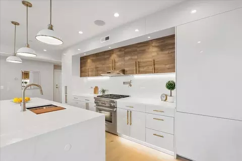 411 E 3rd St #B, Boston, MA 02127 photo 3