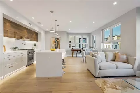 411 E 3rd St #B, Boston, MA 02127 photo 5