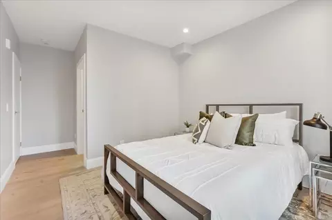 411 E 3rd St #B, Boston, MA 02127 photo 18