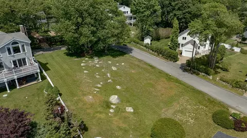 29 Flume Rd, Gloucester, MA 01930